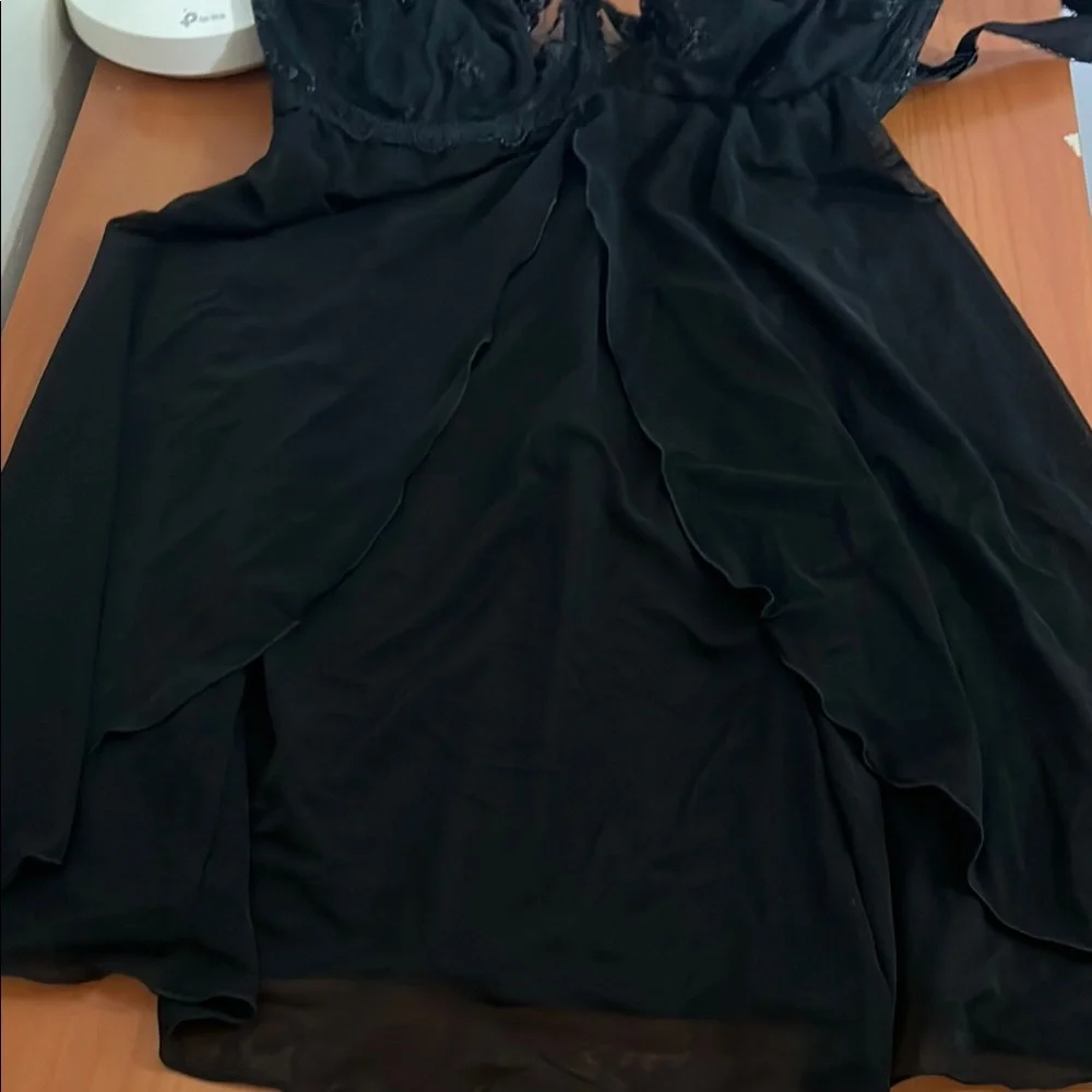 Black Satin Chemise with Structured Bodice - Picture 10 of 11